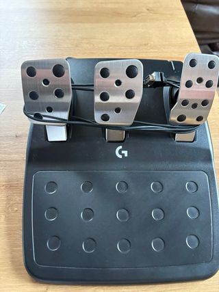 Volante Logitech G923 se con caja de cambios