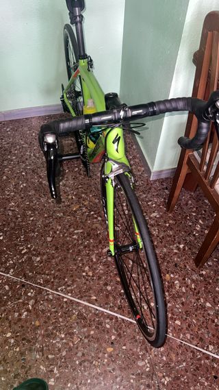 Bicicleta de ruta Specialized Shimano 105