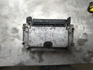 Centralita Saxo 8v sin inmovilizador