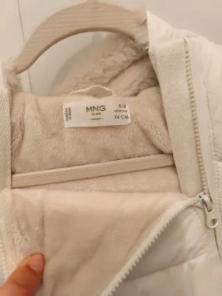 Buzo bebé MANGO 6-9 meses blanco