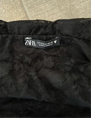 Top encaje Zara manga larga