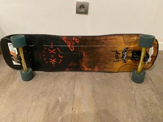 Longboard Moonshine Hooch con ejes Surf Rodz