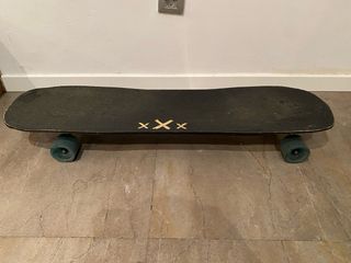 Longboard Moonshine Hooch con ejes Surf Rodz