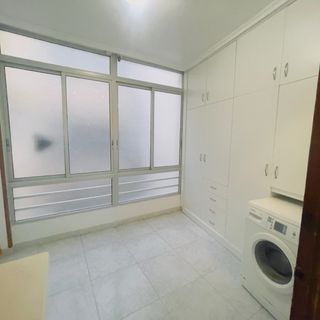 Se alquila y vende piso amplio y luminoso