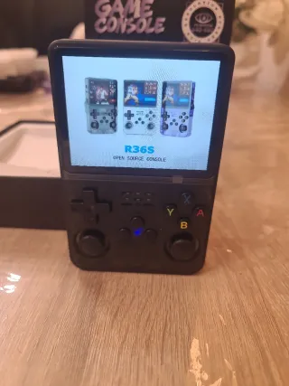 Consola Portátil R36S 21.000 juegos