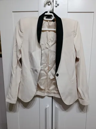 Americana Zara Beige y Negro