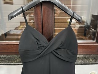 Vestito Tubino nero con scollo a V