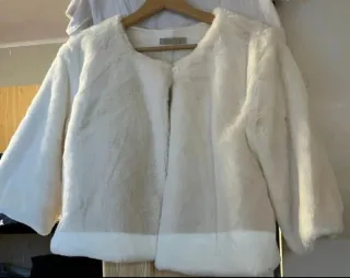 Sobretodo de pelo blanco Pollita Talla Única