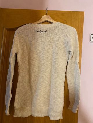 Jersey Desigual flores rojas TALLA 13/14 años