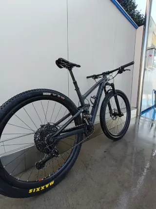 Bicicleta Trek Top Fuel 9.8 SL doble suspension