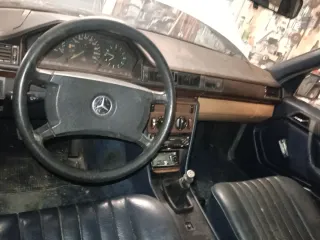Mercedes-Benz w124 1980