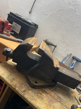 Tornillo de banco industrial