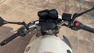 Yamaha XJ6 Naked Blanca