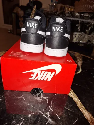 Zapatillas Nike Court Vision Negras