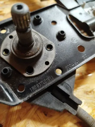 Elevadores manuais VW Golf 3 (2 unidades)