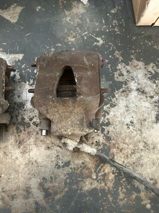 Pinzas de freno delanteras Seat Leon 1 (99-06)