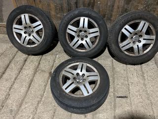 Llantas Golf IV 15  5x100 con neumáticos