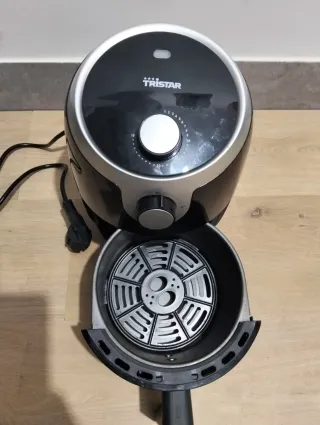 Freidora de aire Tristar pequeña