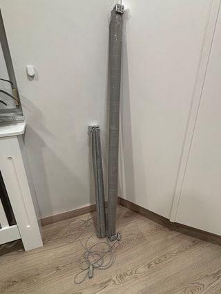 Estores enrollables grises