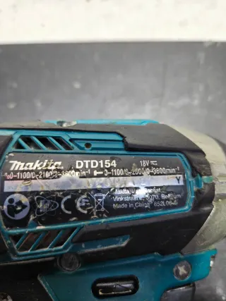 Atornillador de impacto Makita 18V