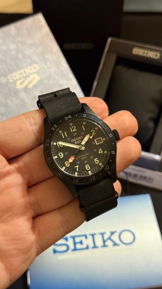 Reloj Seiko 5 SSK025K1 GMT Field