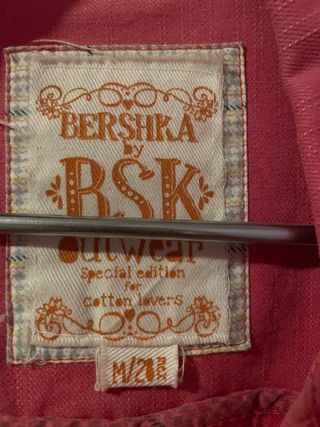 Chaqueta vaquera Bershka rosa Talla M