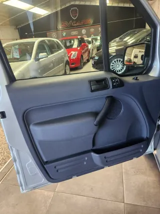 Ford Tourneo Connect 1.8tdci 115cv,159.000k,5/2012