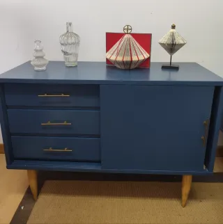 Cómoda Azul Años 60 Renovada