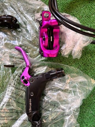 Freno Hayes A4 Morado