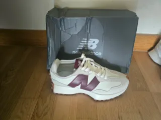 Zapatillas New Balance 327 Morado/Blanco