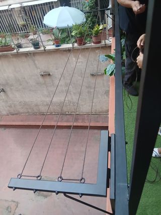 Tendedero pared plegable marrón 4 cuerdas