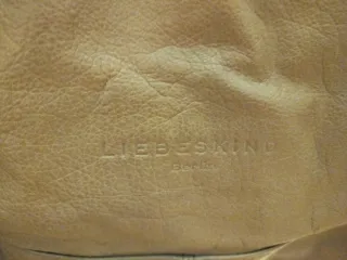 Bolso de piel marrón