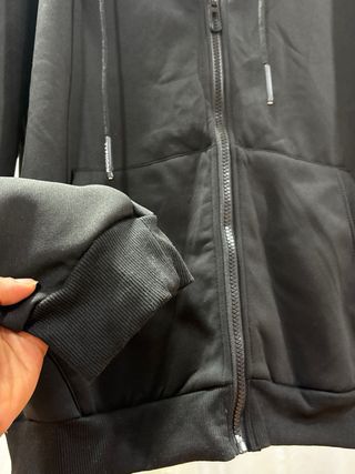 Sudadera con capucha y forro polar