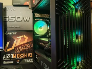 CHOLLO! PC GAMING RYZEN 5 5500 + RX 5700 8GB