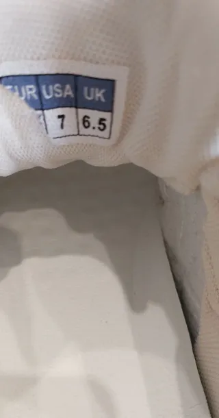 Sneakers modello New Balance 9060 senape/bianco 38