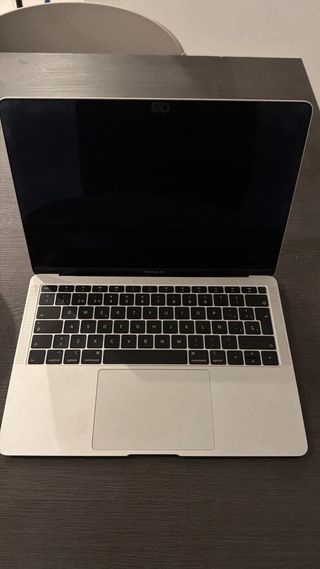 Macbook Air 13' 2019 Plata