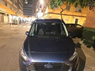 Alquiler Furgoneta 7plazas Viajes privados etc.