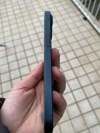 Apple iPhone 15 89% batteria