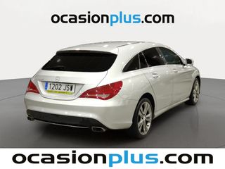 Mercedes-Benz CLA Shooting Brake CLA 200 d Urban 100 kW (136 CV)
