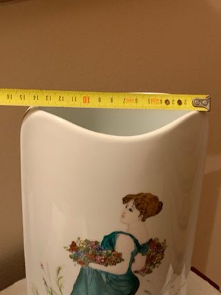 Vaso vintage porcellana Art Nouveau donna fiori