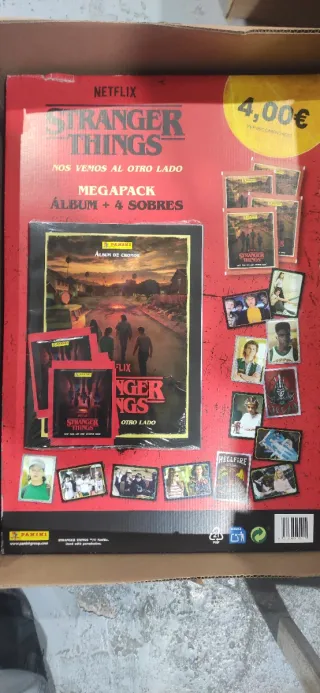 Álbum y 40 sobres Stranger Things Netflix
