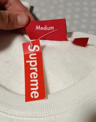 Sudadera Supreme Blanca