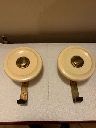 2 Appendiabiti Ottone e Bachelite Bianca