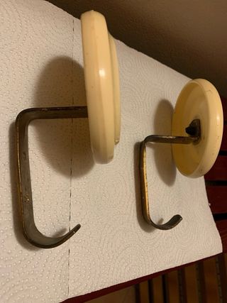 2 Appendiabiti Ottone e Bachelite Bianca