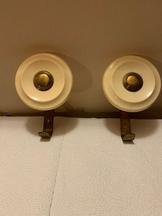 2 Appendiabiti Ottone e Bachelite Bianca