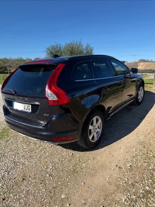 Volvo XC60 2015 D4 2.0 190cv Azul - Cuero negro