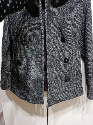 Abrigo corto jaspeado gris