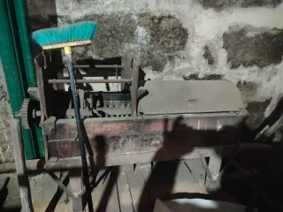 Bomba de trasiego manual antigua