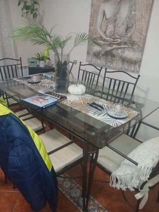 Mesa comedor cristal y 6 sillas forja