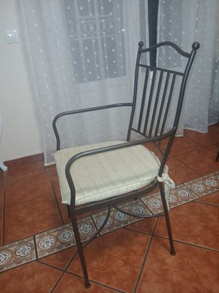 Mesa comedor cristal y 6 sillas forja